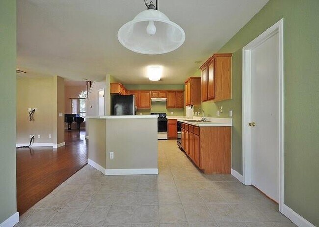 Building Photo - 6150 Jumano Ln