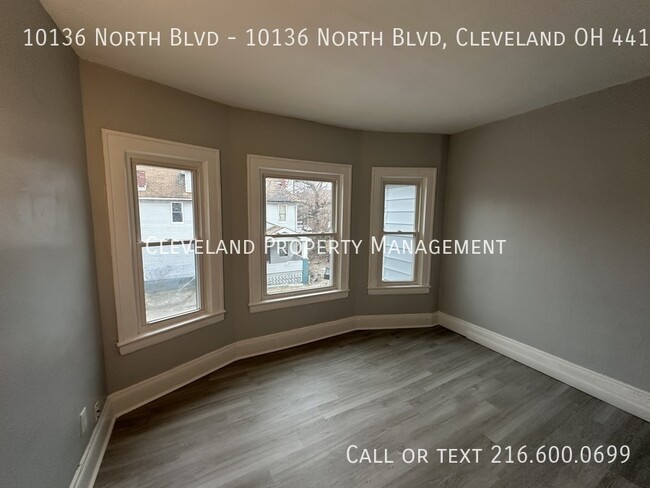 Building Photo - Newly Renovated Cleveland Duplex