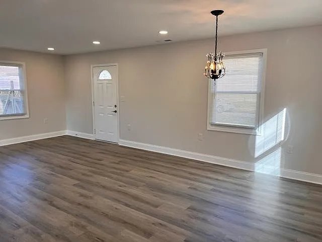 Building Photo - 1209 Greystone Rd