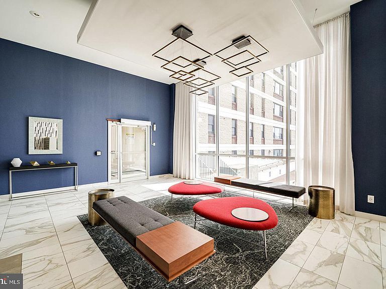 Lobby - 4600 Duke St