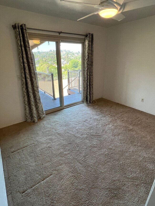 Building Photo - Move in Special!! $750 off 1st Month's Rent!!