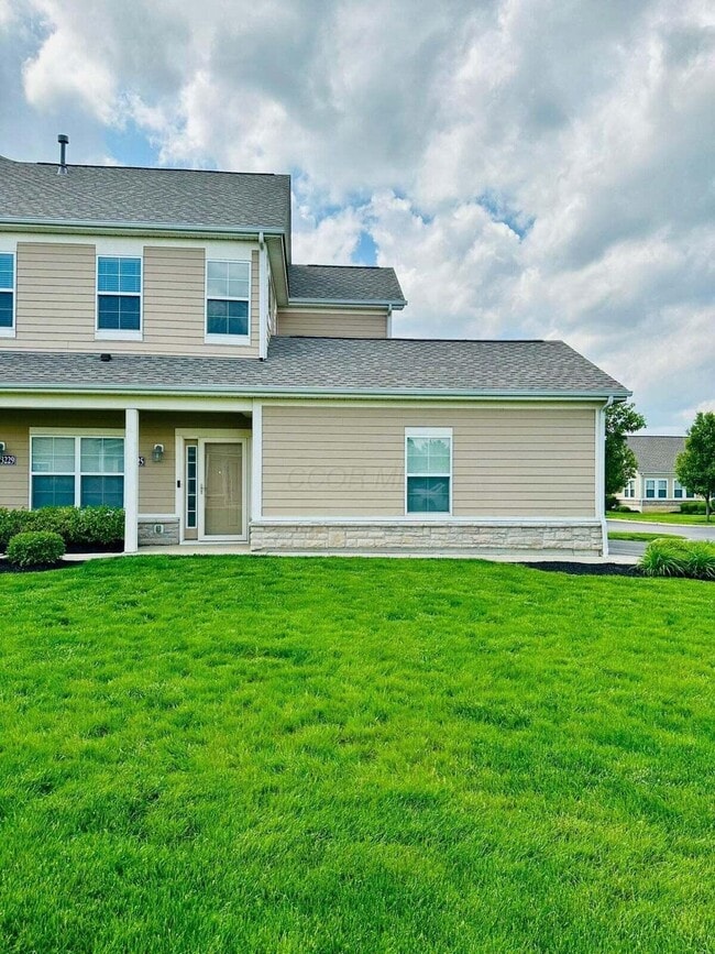 Building Photo - 3225 Rossmore Cir