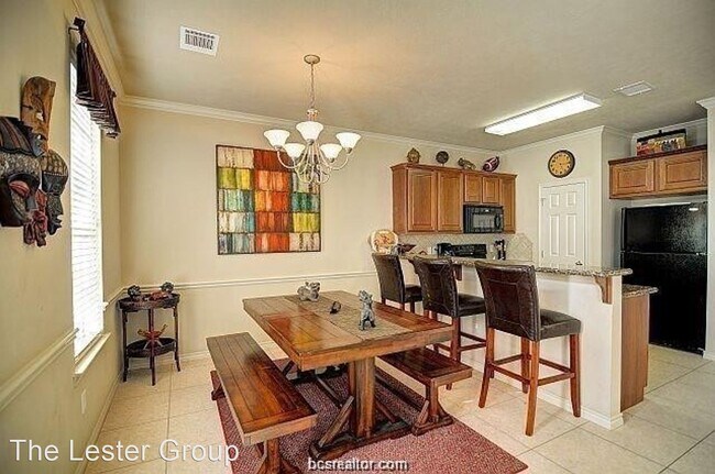 Building Photo - 4 br, 4 bath House - 146 Forest Dr.