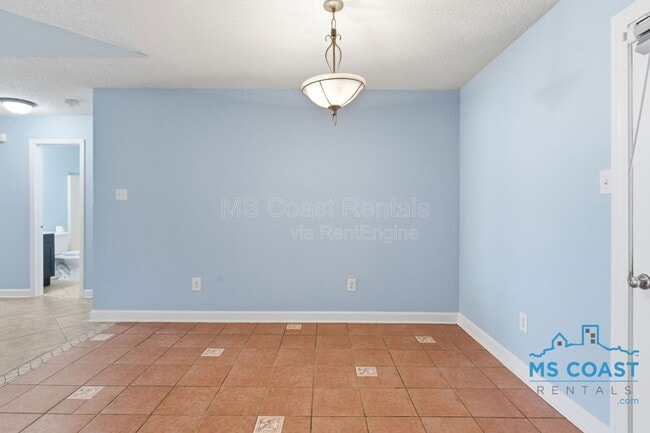 Building Photo - 2717 Honduras Dr