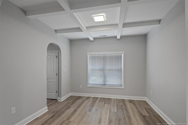 Building Photo - 134 Huzzas Cir