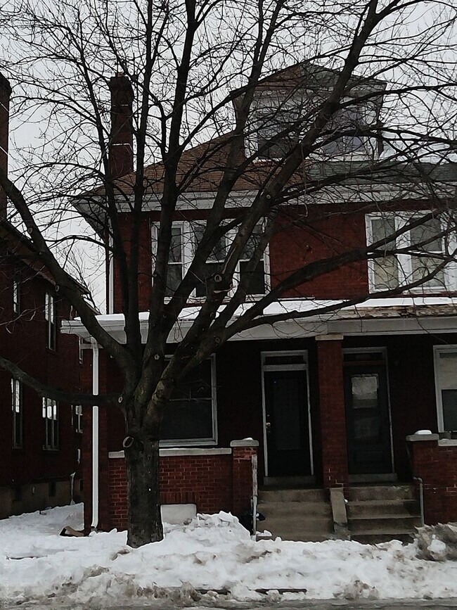 Building Photo - Newly Renovated 4BR Home – 2 Bathrooms – Spacious Layout