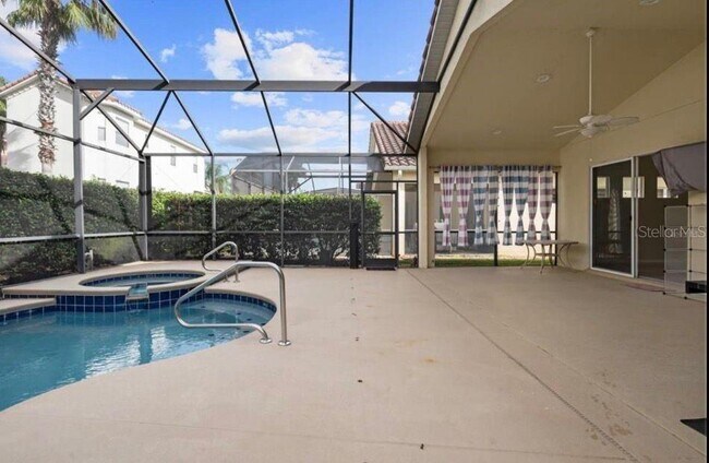 Building Photo - 1009 Tuscan Hills Blvd