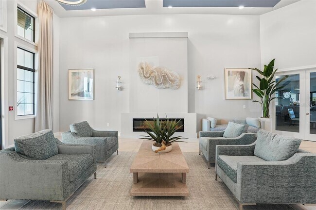 Building Photo - 14081 Heritage Landing Blvd