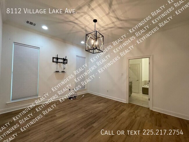 Building Photo - 8112 Village Lake Ave