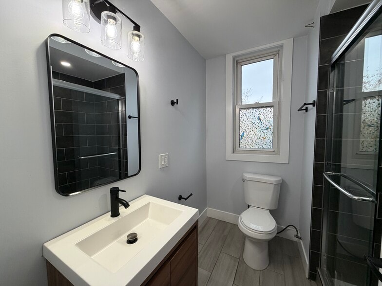 Building Photo - 1626 N Washtenaw Ave