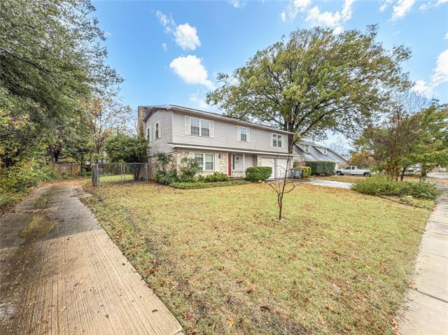 Building Photo - 8636 Strathmore Dr