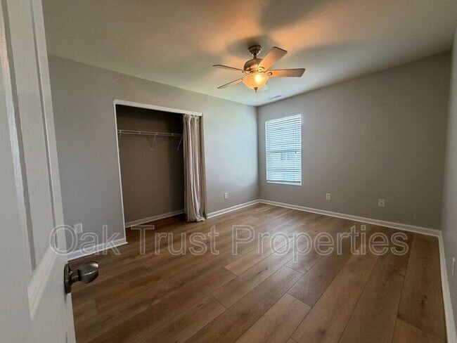 Building Photo - 701 Greymohr Ln