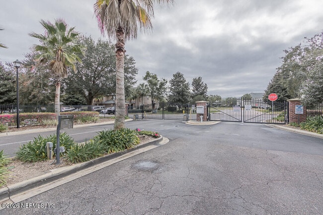 Building Photo - 3730 Creswick Cir