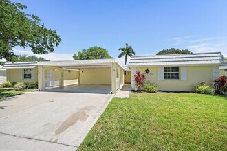 Building Photo - 5869 Tidewood Ave