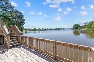 Building Photo - 232 Waters Edge