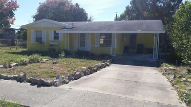 Building Photo - 3 Bed 1 Bath Home | Pet Friendly | Fenced ...