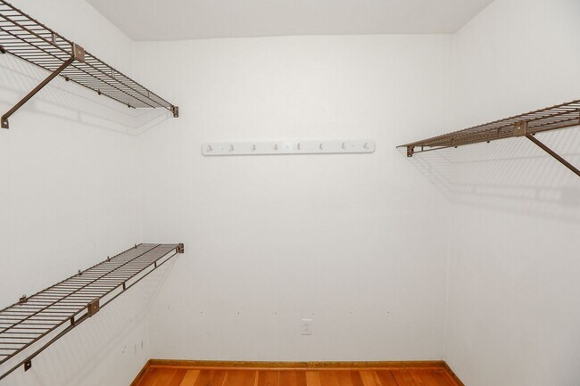 Building Photo - Luxurious home rental in Broad Bay Islands!