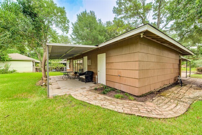 Building Photo - 4046 Woodfin St