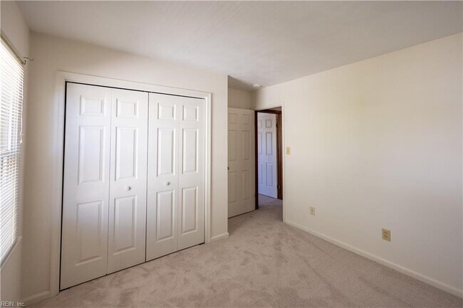 Building Photo - 1045 Backwoods Rd