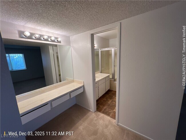 Building Photo - 2417 Lourdes Ave