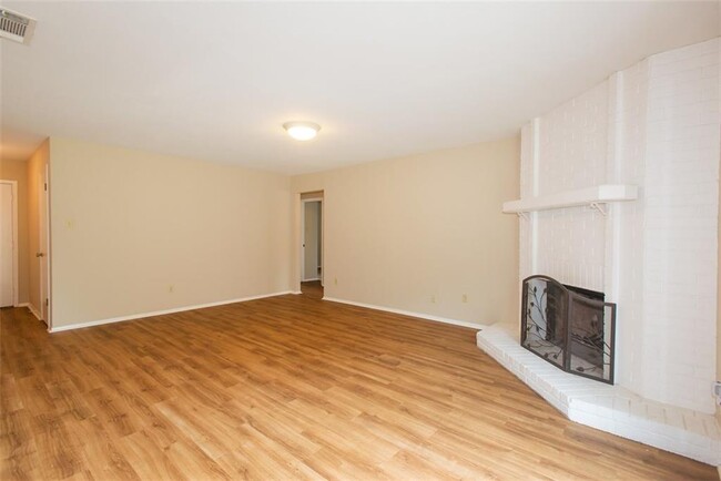 Building Photo - 7708 Wakefield Dr