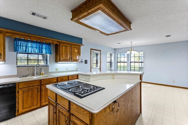 Building Photo - 2906 Avenue S