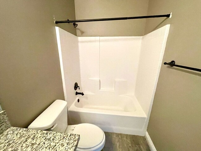 Building Photo - Beautiful 3 Bedroom Home in Central Kingman!