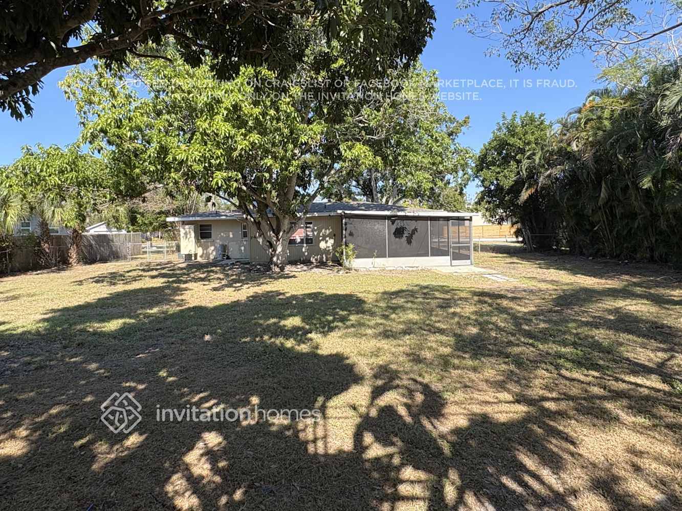 Building Photo - 2310 Sandrala Dr