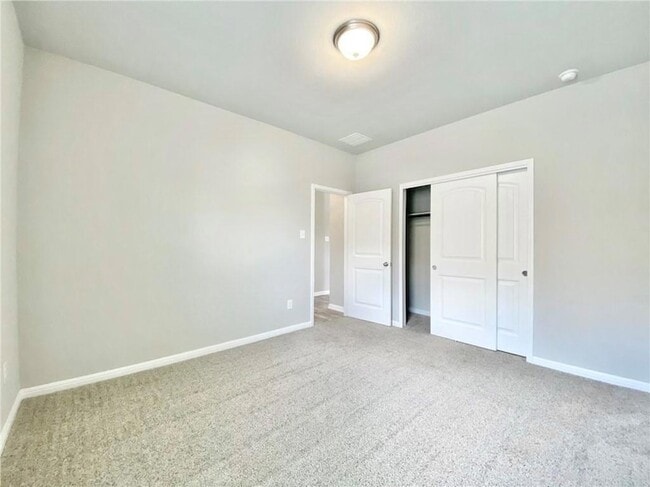 Building Photo - 2036 Port Ellen Dr