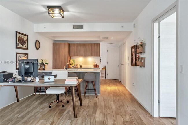 Building Photo - 801 S Miami Ave