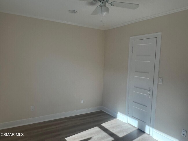 Building Photo - 331 S Ave 56