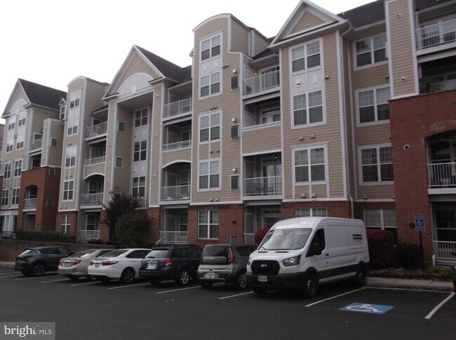 Building Photo - 2710 Bellforest Ct