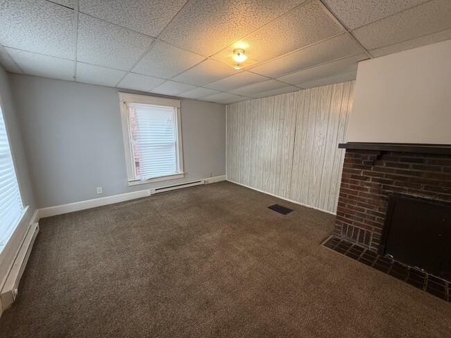 Building Photo - 1114-A Gilbert-