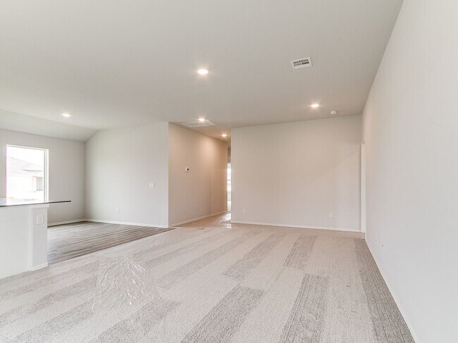 Building Photo - 1st Month Free!