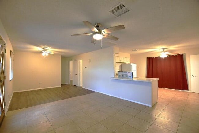 Building Photo - 75 S 94th St