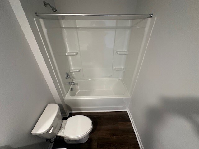 Building Photo - 1512 Heritage Cir SE