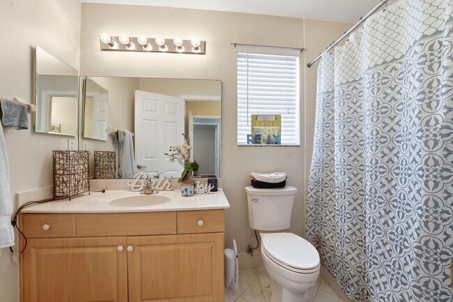 Building Photo - 2753 Misty Oaks Cir