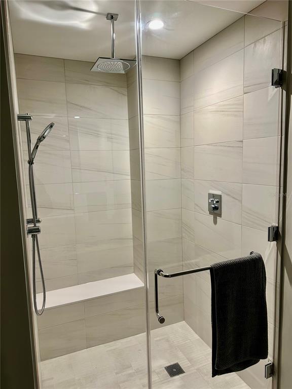 Building Photo - 275 1st Ave S