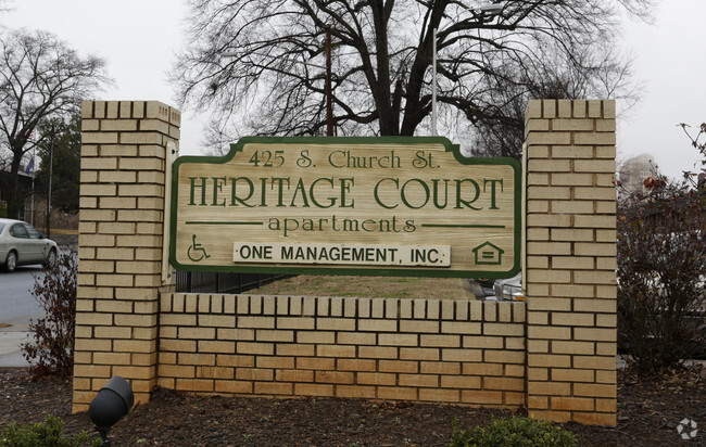 Signage - Heritage Court