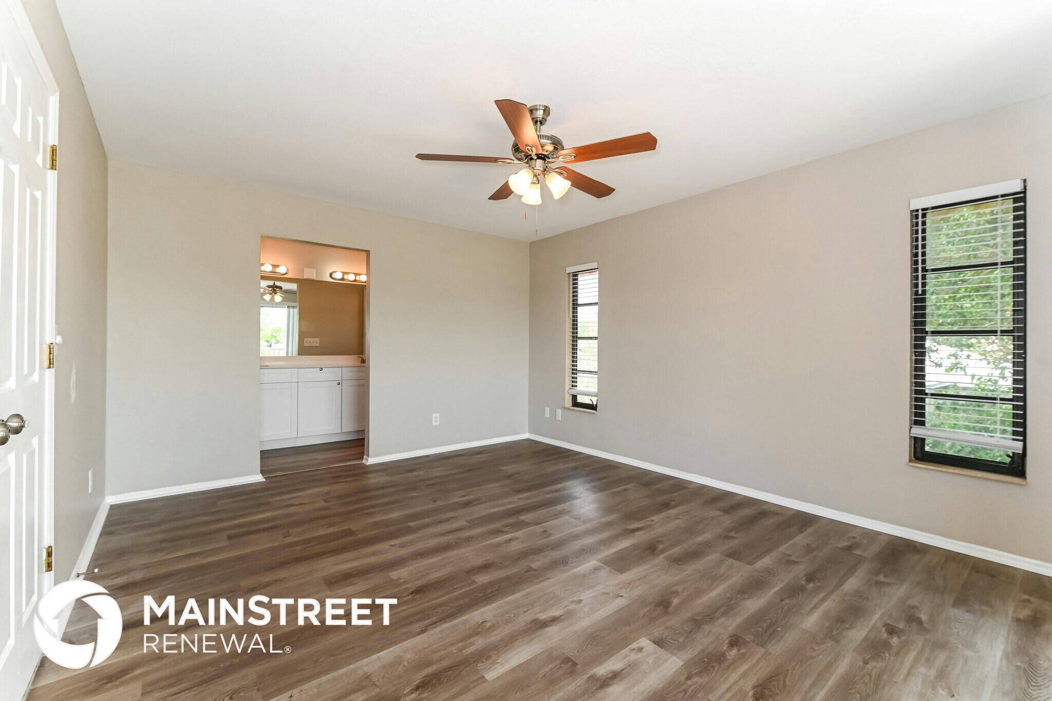 Building Photo - 17609 Brentwood Ct