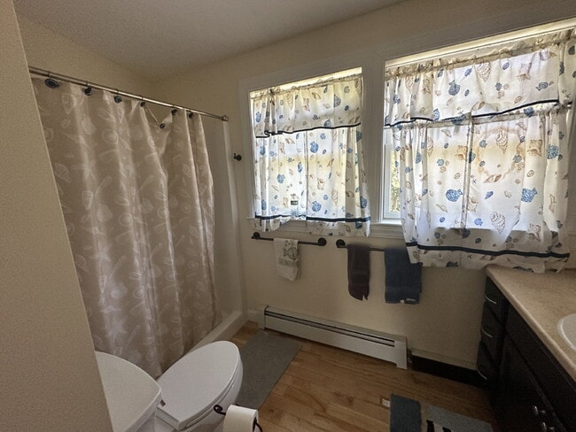 Building Photo - Winter Rental, Coastal Living Done Right – 4BR, 3BA, Fully Furnished