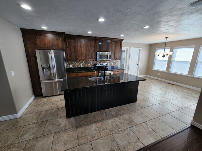 Building Photo - 11369 Hereford Ct