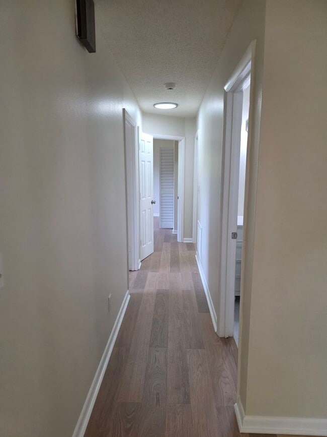 Building Photo - *Ask about move in Special* 3BR/2BA Home with 2-Car Carport & RV/Boat Parking