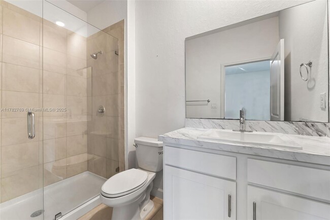 Building Photo - 1161 SW 6th Ct