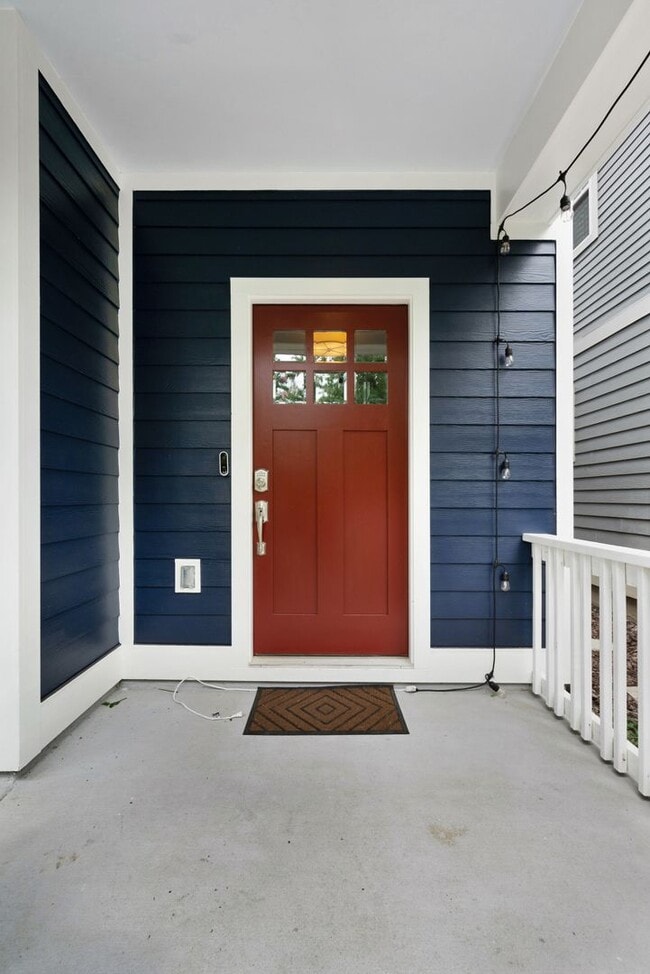 Building Photo - Charming FURNISHED East Nashville Home-181...