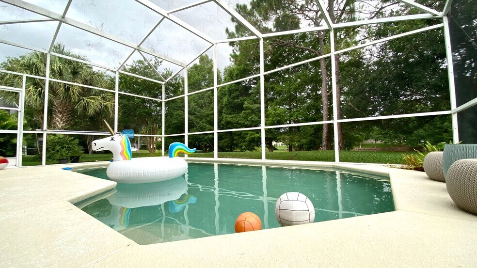 Building Photo - 2840 Runyon Cir