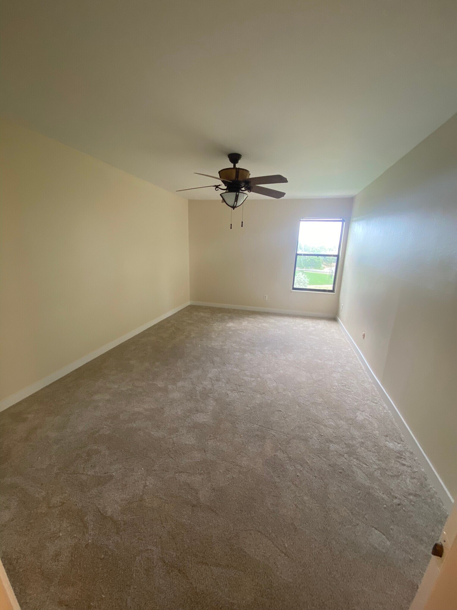 Building Photo - 420 Zang St