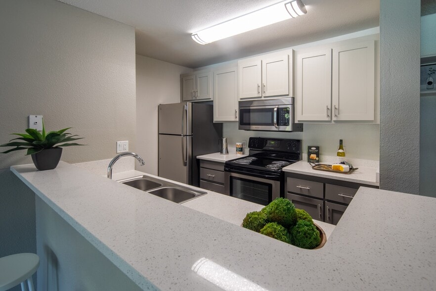 Building Photo - Falls at Arden