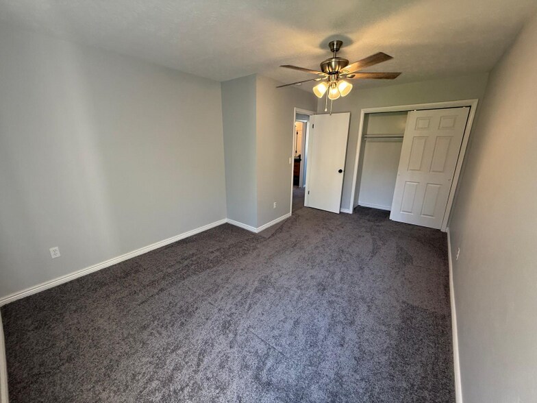 Building Photo - 8335 S 1050 E