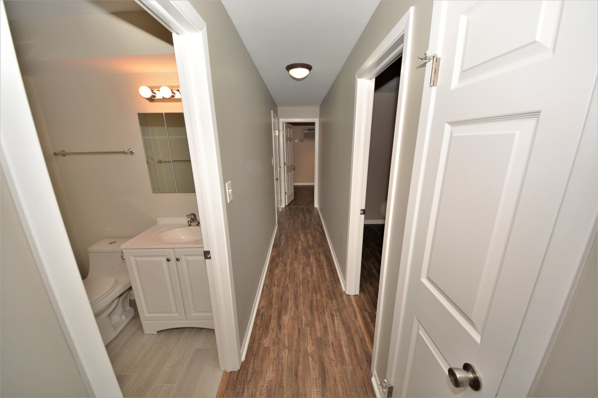 Building Photo - 9422 S 78th Ct